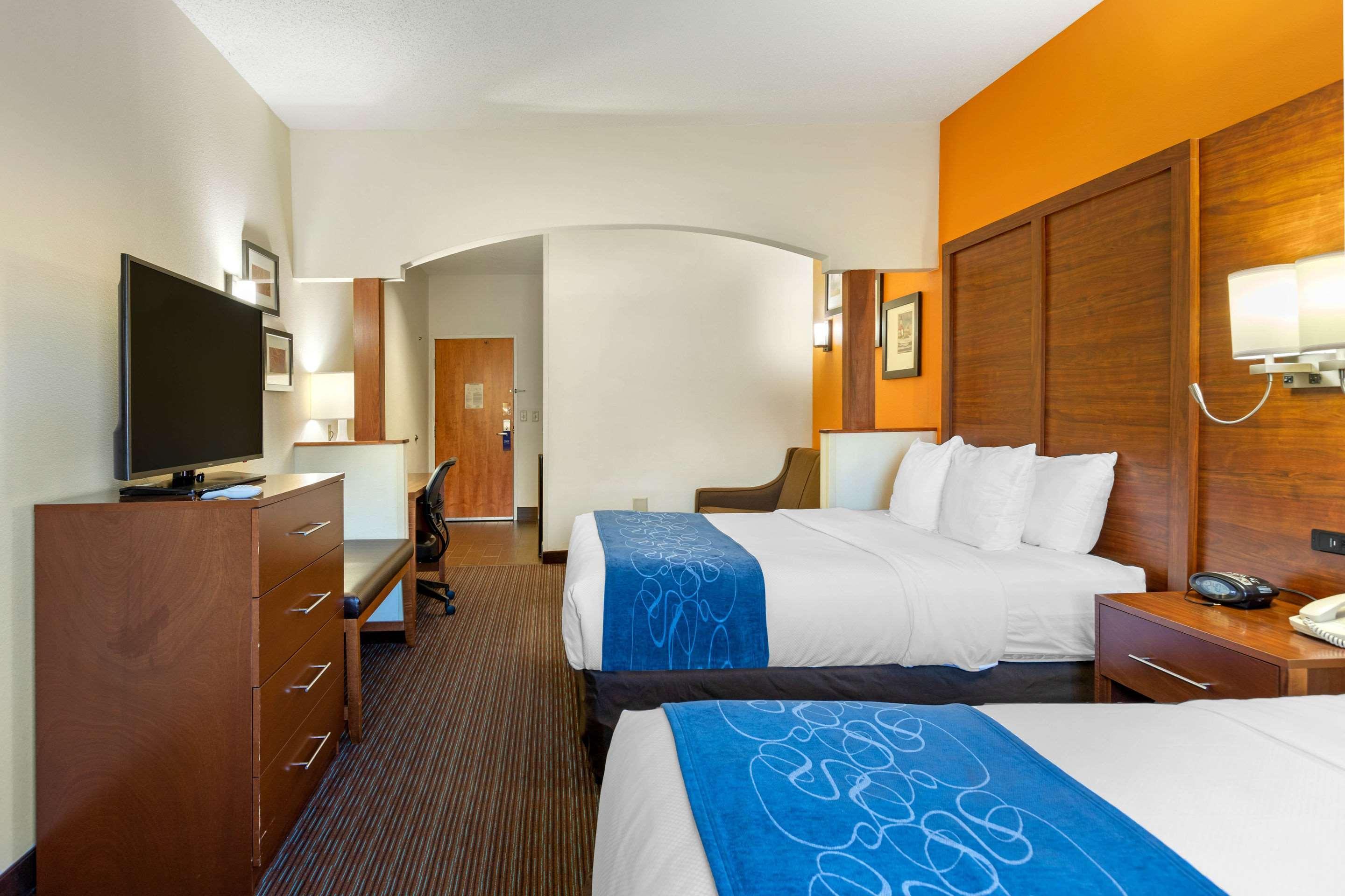 Comfort Suites Stevensville - St Joseph Ngoại thất bức ảnh