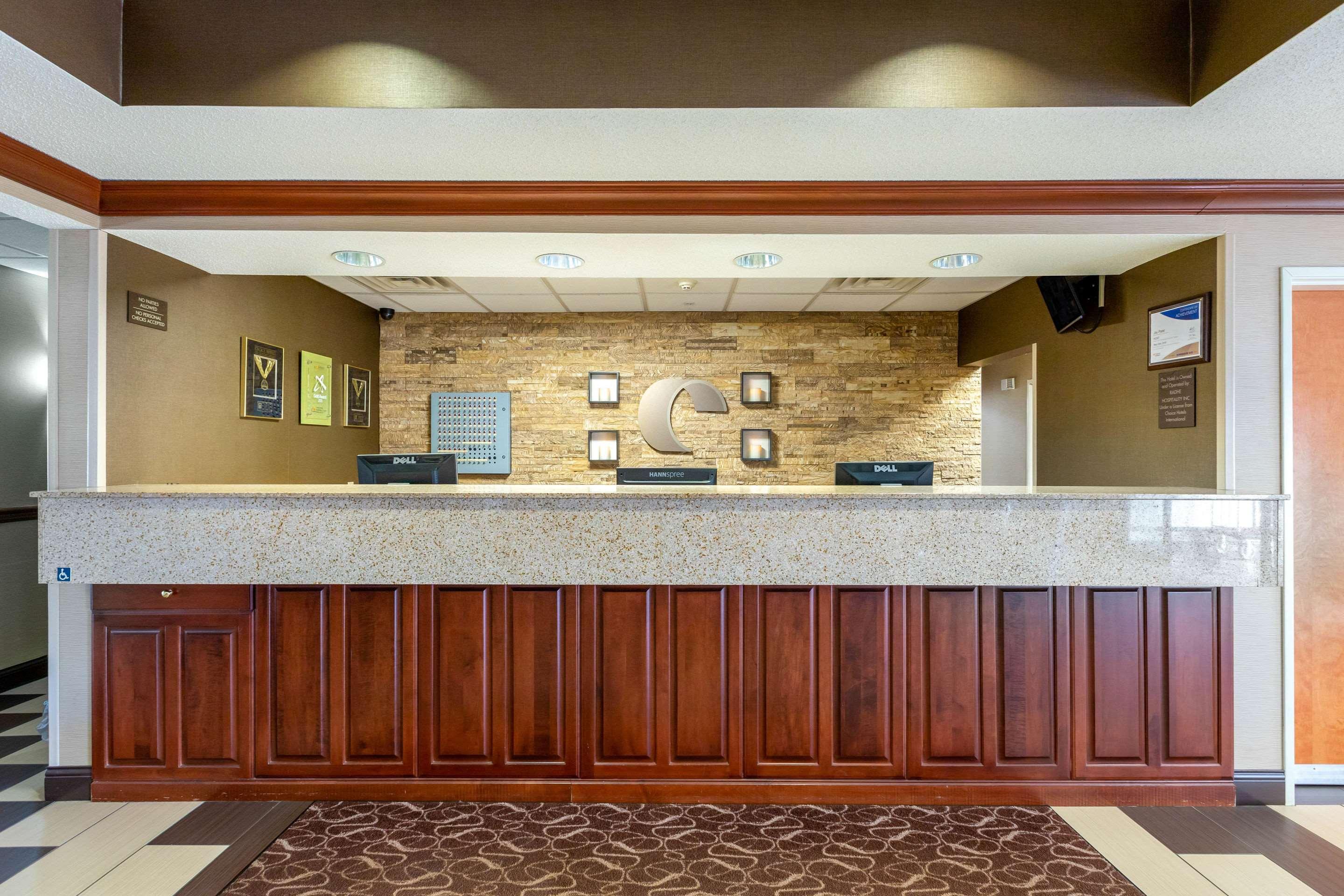 Comfort Suites Stevensville - St Joseph Ngoại thất bức ảnh