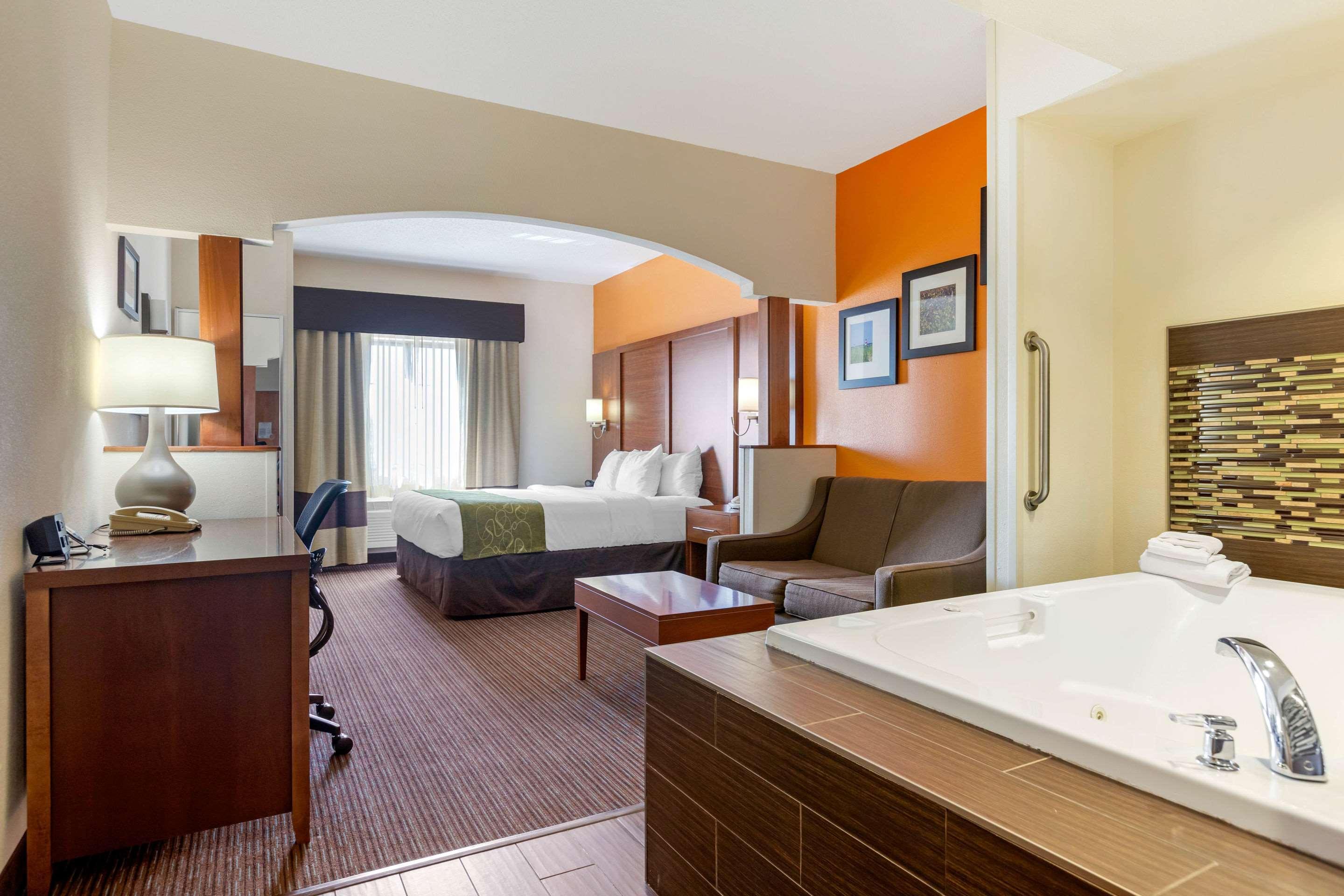 Comfort Suites Stevensville - St Joseph Ngoại thất bức ảnh